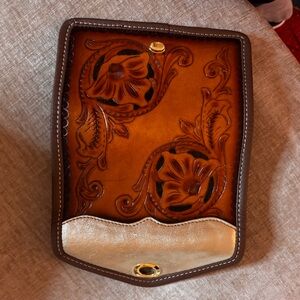 Hand-Crafted Gold Lambskin Floral Clutch – Brand New, To-Die-For Luxury!